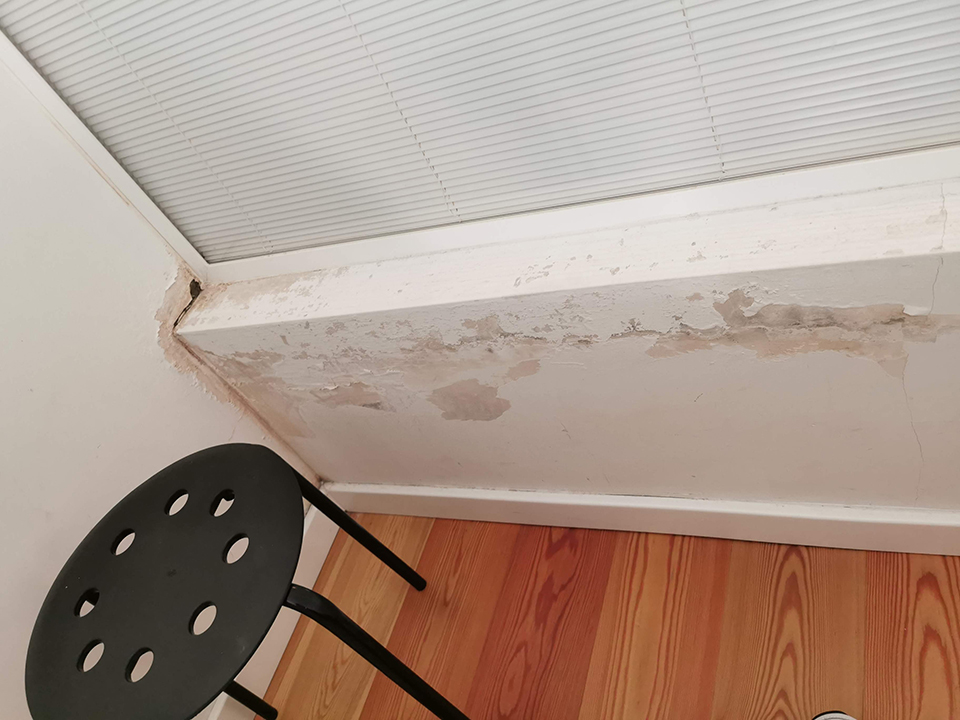 Damp walls in an Airbnb apartment in Lisbon